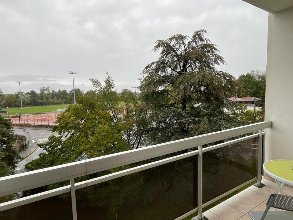 Le Tranquille - Calme - Parking Prive Lägenhet Ambilly Exteriör bild
